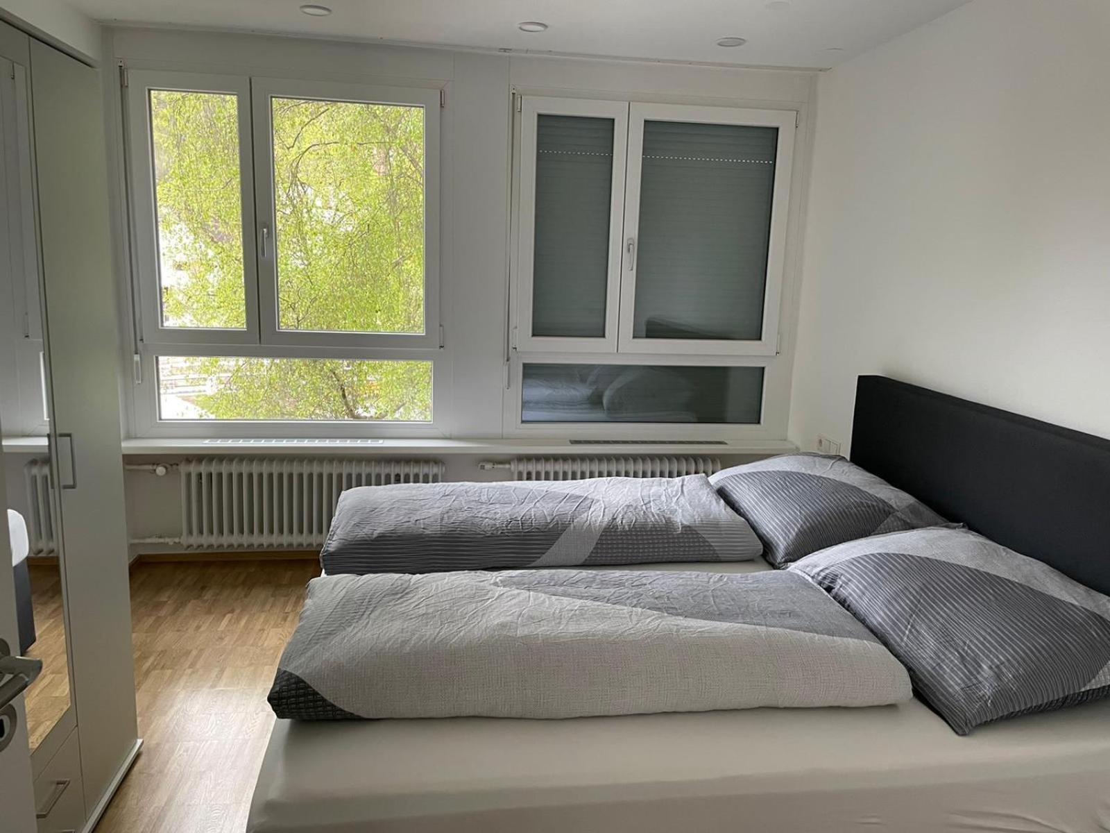 Zimmer & Appartements Am Schlossplatz Hohenems Quarto foto